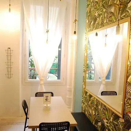 Arty 20m² District Of Batignolles * Parigi